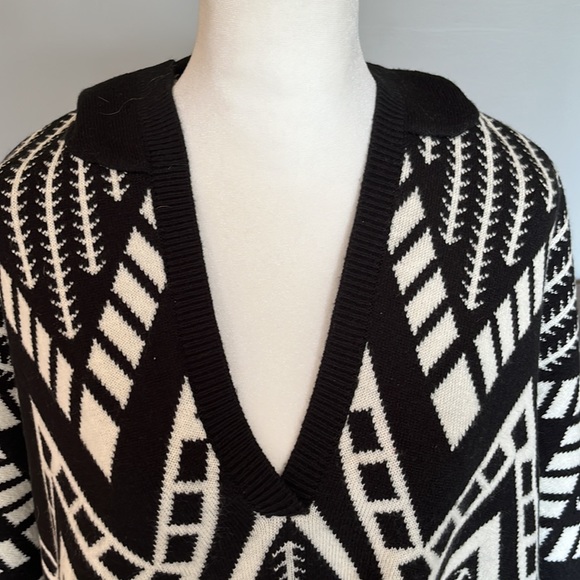 Express Black and White Poncho with Solid Black Hood, One Size - Picture 5 of 6